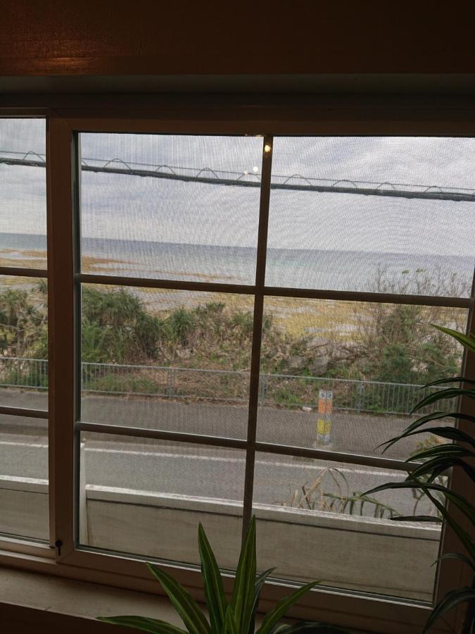 Maribu Beach House Onna Buitenkant foto