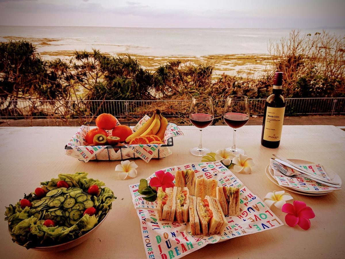 Maribu Beach House Onna Buitenkant foto